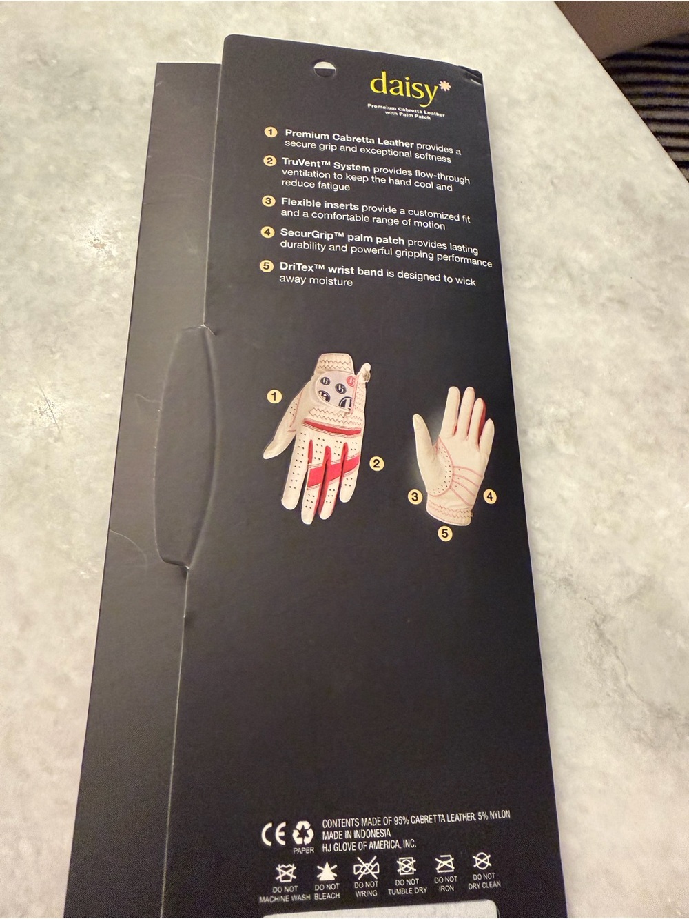 Daisy White and Pink Golf Glove in Branded Packaging 2 pairs - Picture 2 of 4